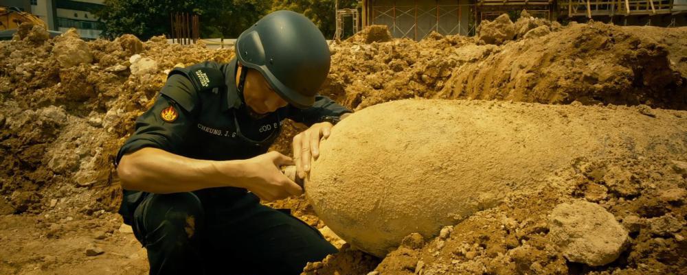 拆弹专家.Shock.Wave.2017.BluRay.1080p.2Audio.x264.AAC-TYZH.国粤双语_20170821050154.JPG