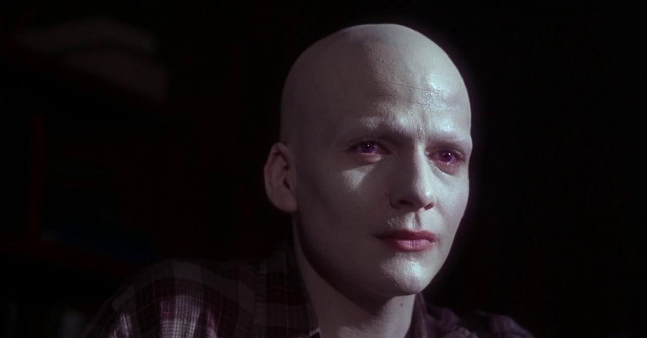 Powder.1995.720p.WEB[00-10-04][20180421-012047228].jpg