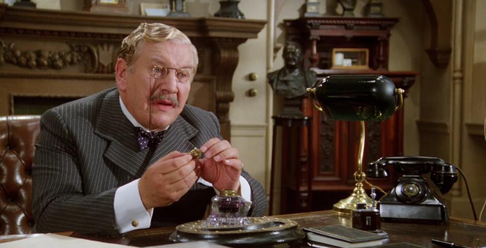 [阳光下的罪恶].Evil.Under.the.Sun.1982.INTERNAL.RESTORED.1080p.BluRay.X264-AMIABLE.V2..jpg