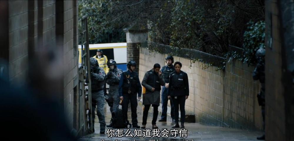 保镖.Bodyguard.S01E06.中英字幕.HDTVrip.720P-人人影视_20190202135556.JPG