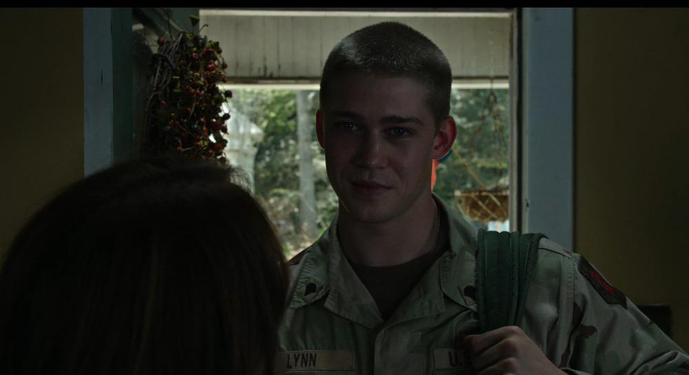 比利·林恩的中场战事.Billy.Lynns.Long.Halftime.Walk.2016.1080p.HFR.BluRay.x264.DD5.1-X.jpg