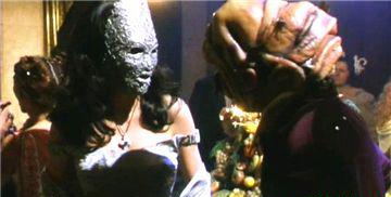 艳女杀手.La Mujer Mas Fea Del Mundo.1999.上译.DVDRip.XviD-AC3.SLokoTorrents_2019050610.jpg