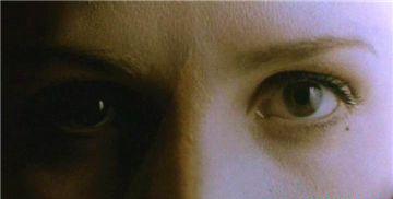 艳女杀手.La Mujer Mas Fea Del Mundo.1999.上译.DVDRip.XviD-AC3.SLokoTorrents_2019050610.jpg