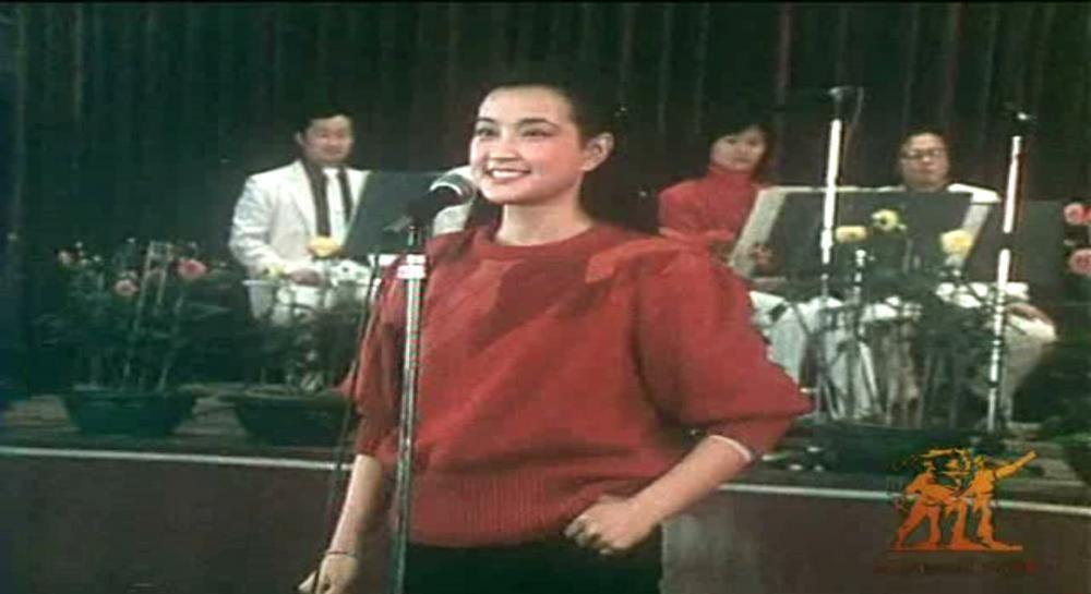 中央新闻纪录电影制片厂——中国影星大聚会1985.avi_20190711_145402.378.jpg