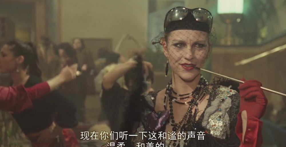 City.Of.Women.1980.1080p.BluRay.x264_1.mp4_20191104_123237.637.jpg