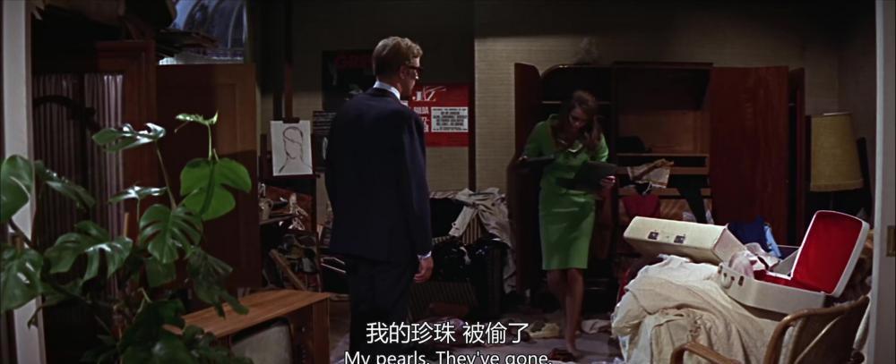 柏林葬礼 蓝光(1080P).mp4_20191107_183217.660.jpg