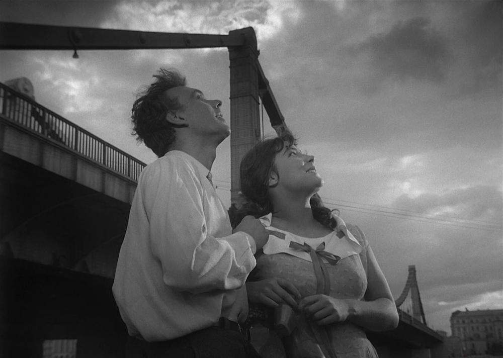 雁南飞The Cranes Are Flying (1957).mkv_20200604_220628.572.jpg