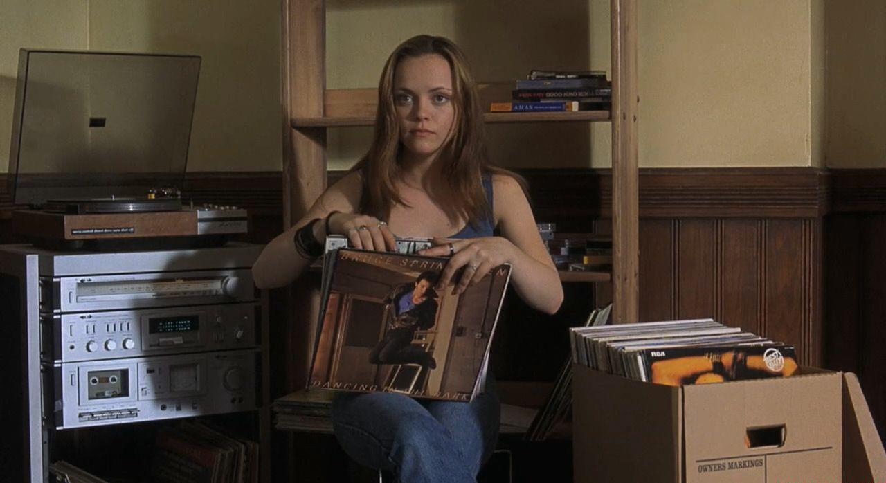 Prozac.Nation.2001.720p.WEB-DL.DD5.1.H.264-BS.mkv_20191227_183337.601.jpg