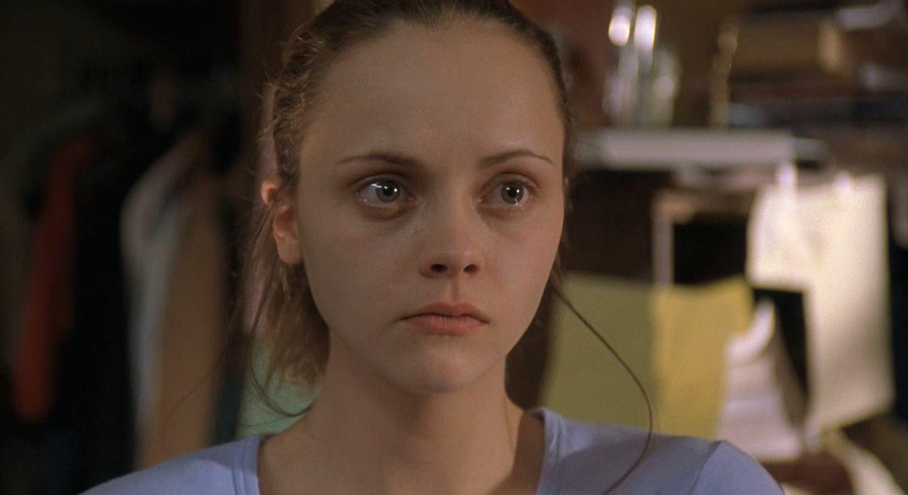 Prozac.Nation.2001.720p.WEB-DL.DD5.1.H.264-BS.mkv_20191227_185258.206.jpg