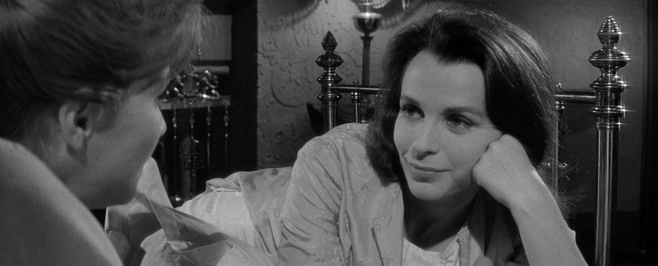 The.Haunting.1963.720p.BluRay.X264-AMIABLE.mkv_20200306_184250.901.jpg
