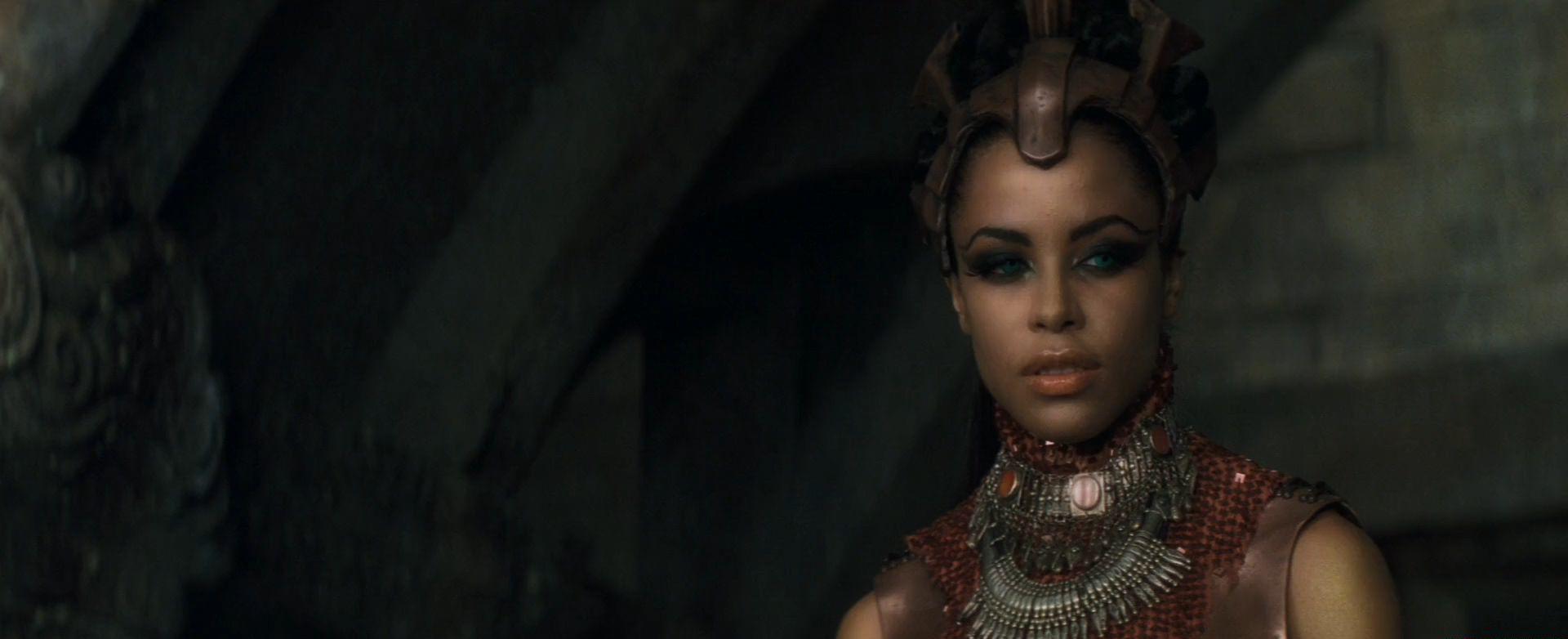 吸血鬼女王 Queen of the Damned (2002).mkv_20200725_122527.638.jpg