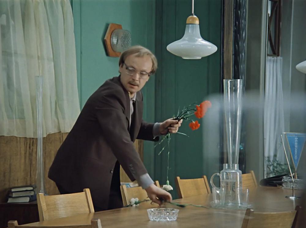 办公室的故事(1977).mkv_20200823_141600.868.jpg