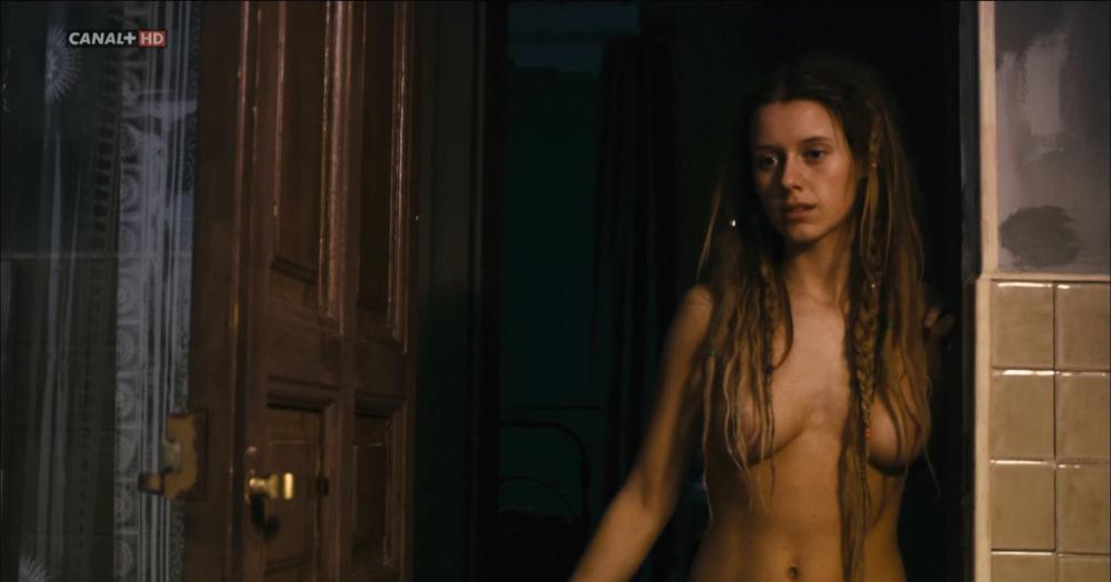 Caotica.Ana.1080p.HDTVRip.mkv_20200221_164940.925.jpg
