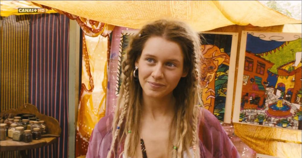 Caotica.Ana.1080p.HDTVRip.mkv_20200221_162656.593.jpg