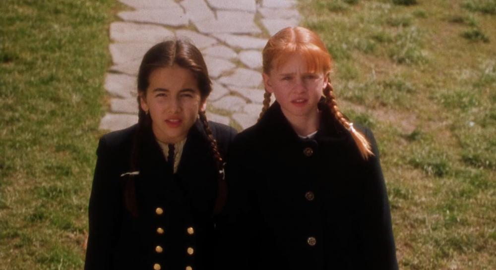 Practical Magic (1998) Open Matte (1080p WEB-DL x265 MONOLITH).mkv_20200728_014125.473.jpg