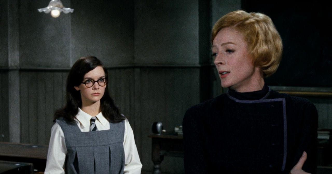 The.Prime.of.Miss.Jean.Brodie.1969.BluRay.720p.DD1.0.MNHD-FRDS.mkv_20200611_123350.539.jpg