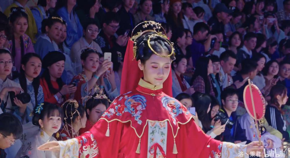 华裳九州中.mp4_20201006_145419.074.jpg