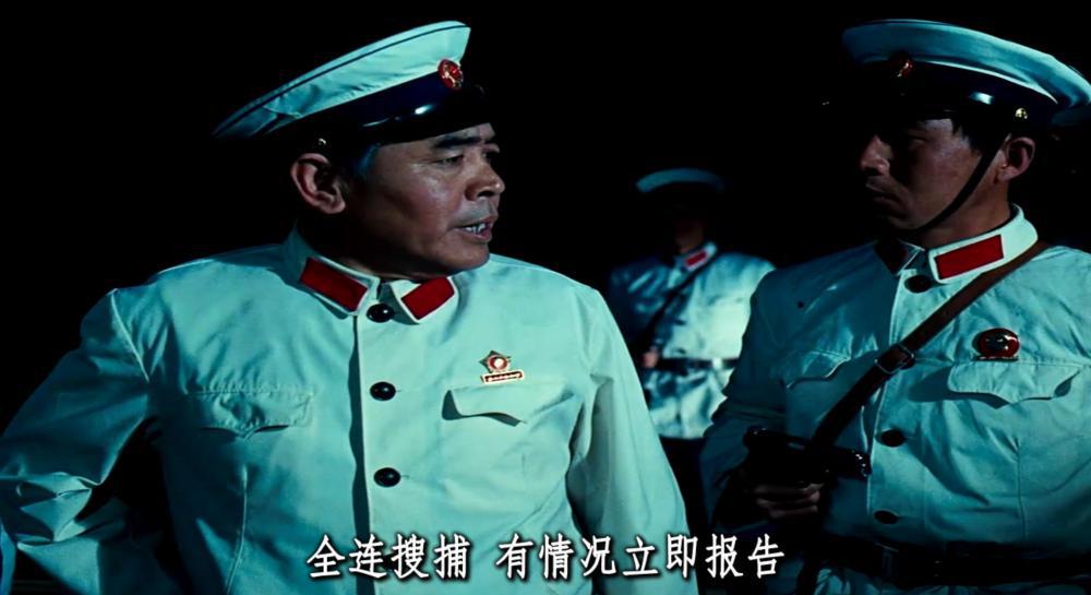 戴手铐的旅客1980.mkv_20201115_084522.304.jpg