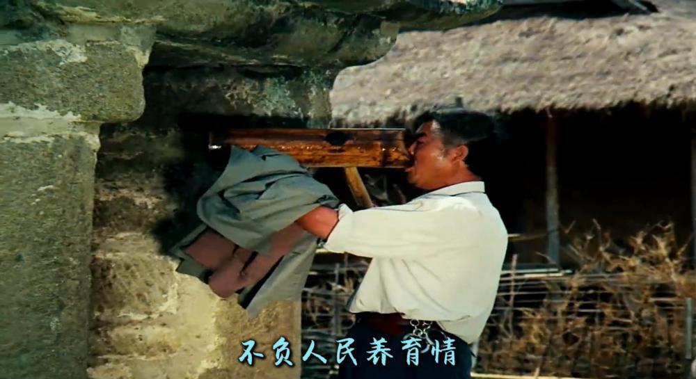 戴手铐的旅客1980.mkv_20201115_084938.253.jpg