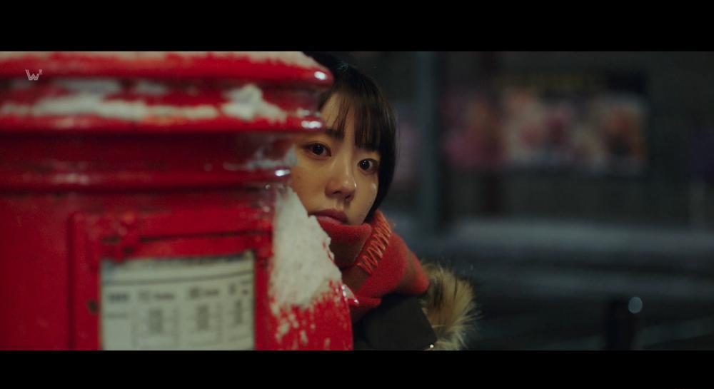 致允熙.Moonlit Winter.1080p.WEBRip.中字简体.弯弯字幕组.mp4_20201120_111101.277.jpg