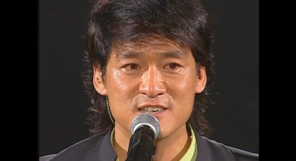 07 【高清】2003_滚石香港十周年演唱会.flv_20210124_001044.714.png