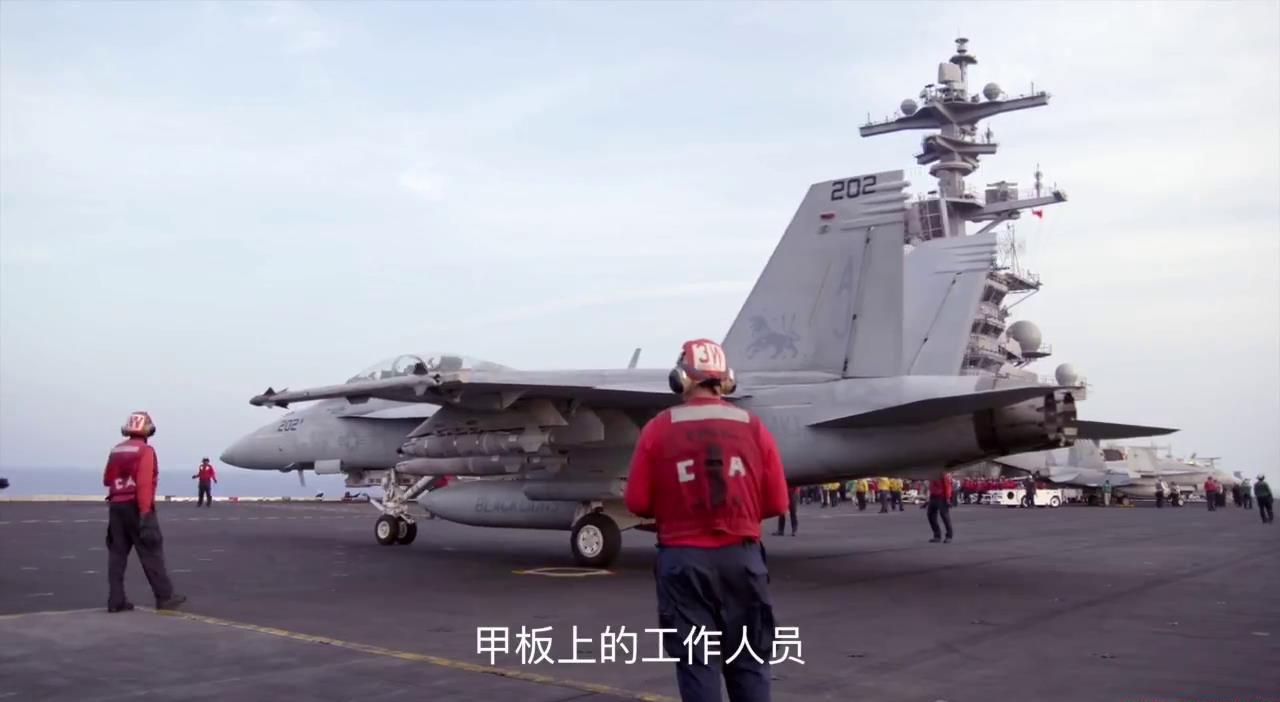 【美】战争中的航母  第2集 待命起航（(2018）英语中字 1080p[00-28-31][20210210-123103729.jpg