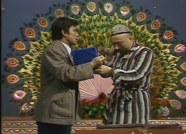 1986春节联欢晚会.mkv_20210219_224303.651.jpg