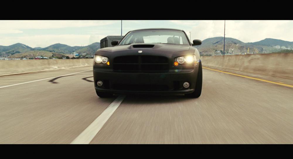 速度与激情.5 狂野时速.Fast Five 2011.1080P.AVC.Dolby TrueHD.2.0 5.1 7.1.mkv_20210331_1.jpg