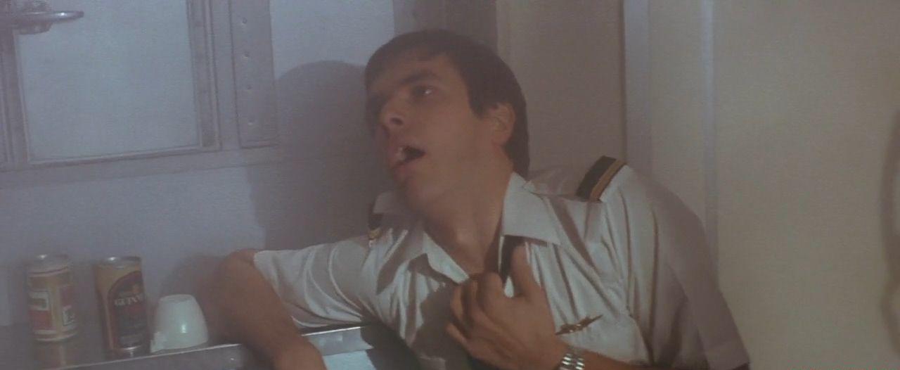 [意大利] 空中劫难 1979 BD720p [英语版 上译国配] 中文字幕 -eawuoh.mkv_20210514_230023.8.jpg