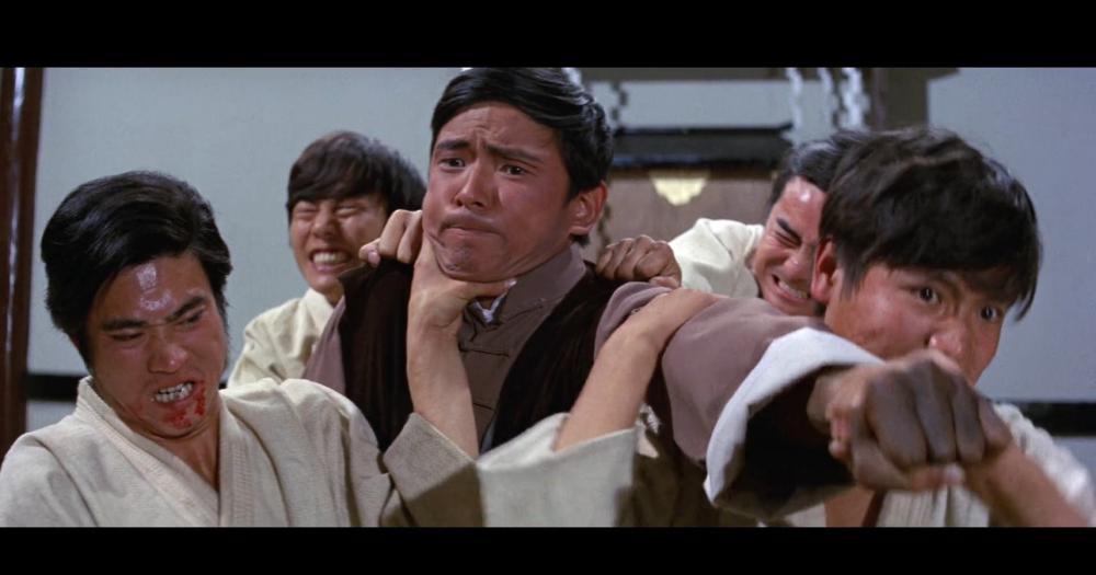 独臂拳王.One.Armed.Boxer.1972.BD1080P.国语中字.mp4_20210612_145406.465.jpg