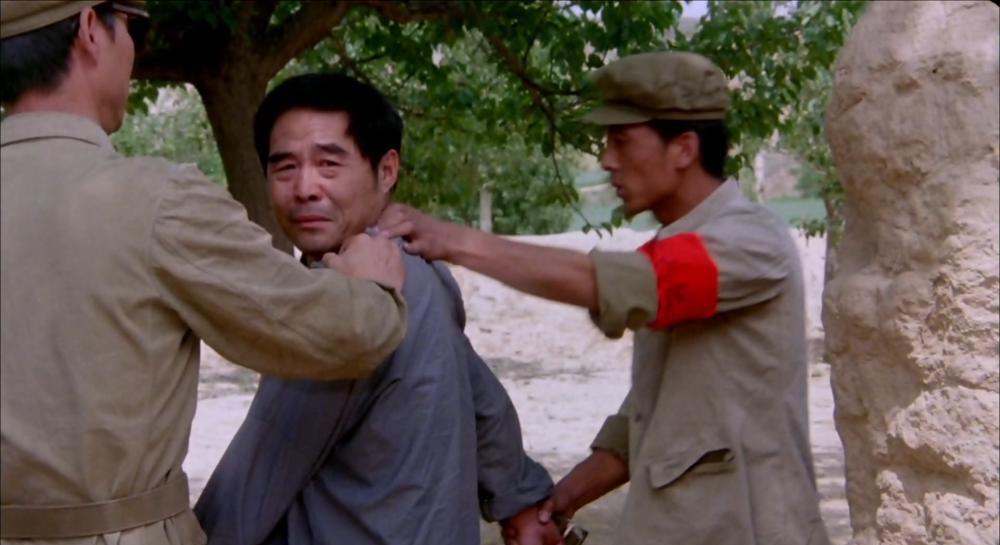 何班主和他的情人.mkv_20210614_175547.448.jpg