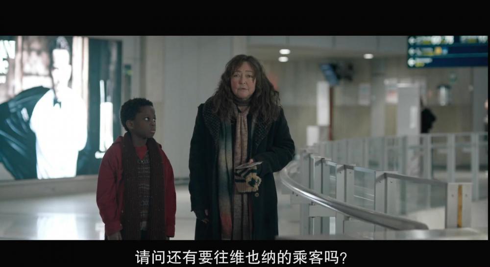 在巴黎的星空下.官方中字.Sous.Les.Etoiles.De.Paris.2020.HD1080P.X264.AAC-YYDS.mp4_20210.jpg