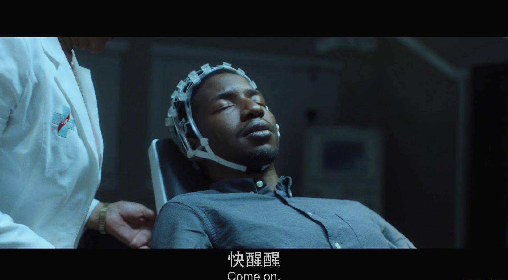 黑盒子.Black.Box.2020.BD1080P.中英双字.mkv_20210630_103708.773.jpg