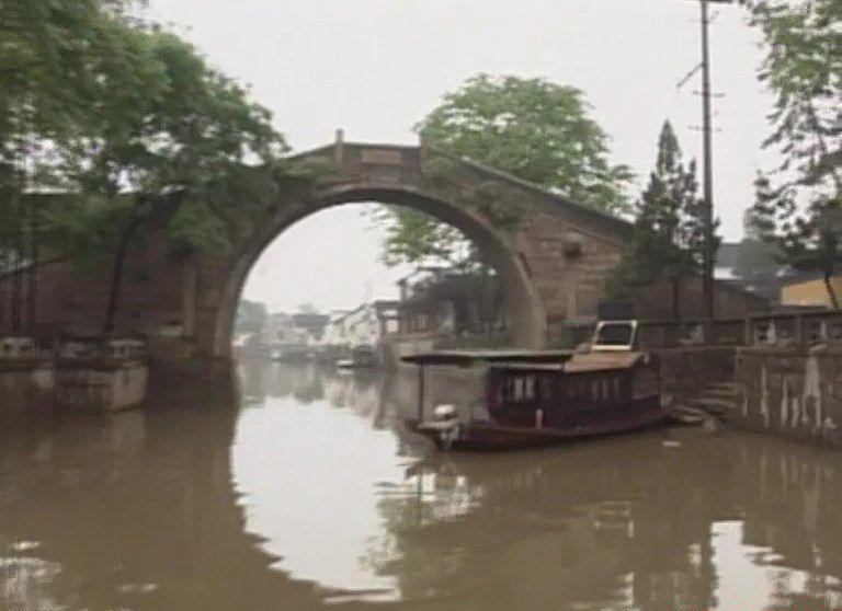 Silk and Romance 情丝万缕 -  Episode  1.mp4_snapshot_00.07_[2021.07.17_19.24.55].jpg