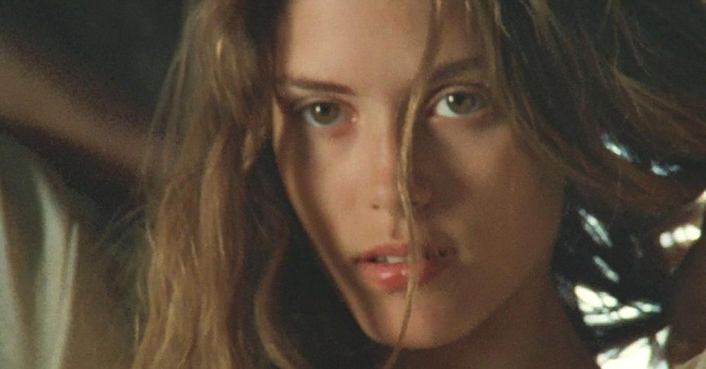 Loilta.1997.BluRay.720p.x264.AC3.2Audios.mkv_20210730_204716.649_副本.jpg