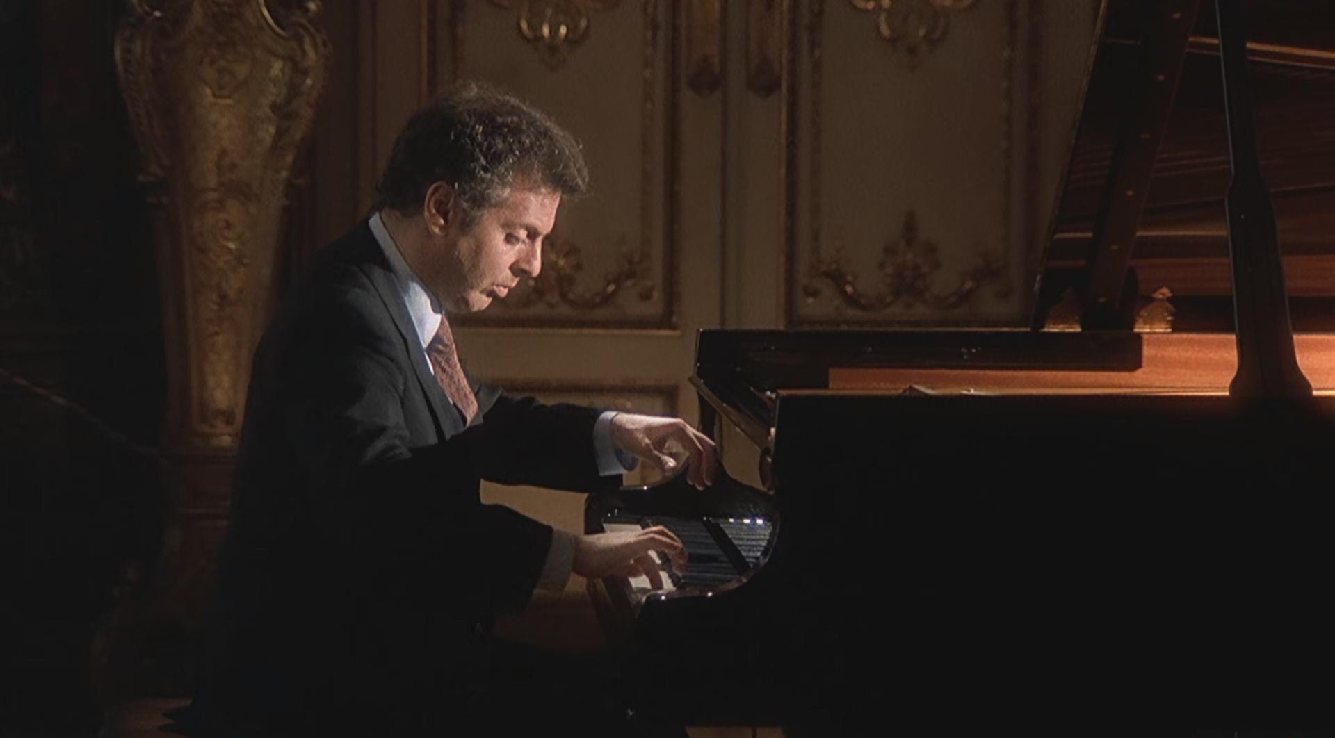 Barenboim.Plays.Beethoven.Piano.Sonatas.12-23.1983-1984.Bluray.X265.10Bit.mkv_20211023.jpg