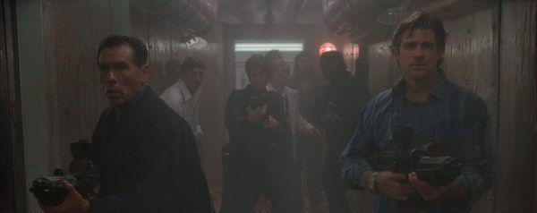 Deep Rising.mkv_20211220_115618.927.jpg