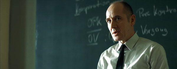 The Lives of Others.mkv_20211221_152430.527.jpg