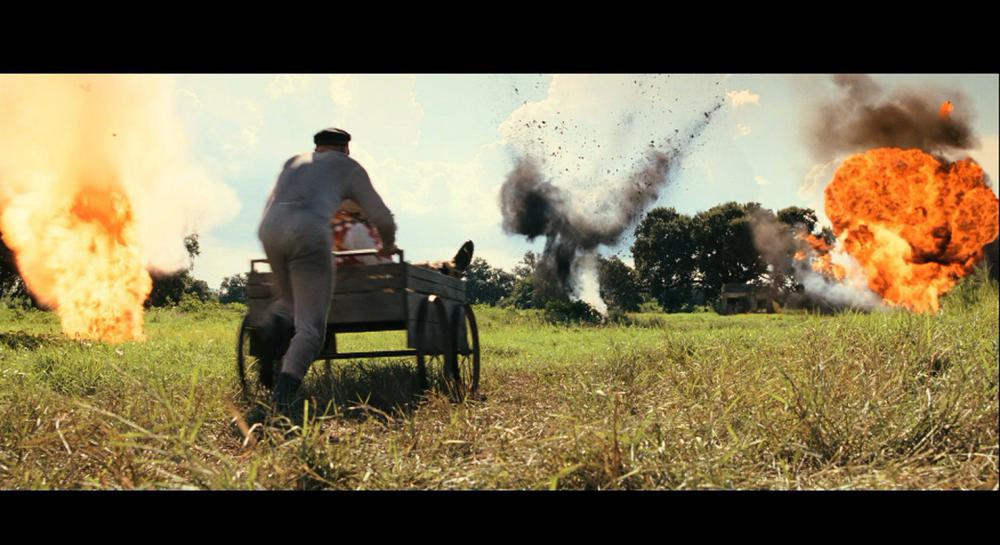 赤焰战场1.RED.2010.2160p.BluRay.x265.10bit.SDR.DTS-HD.MA.TrueHD.7.1.mkv_20220305_02240.jpg