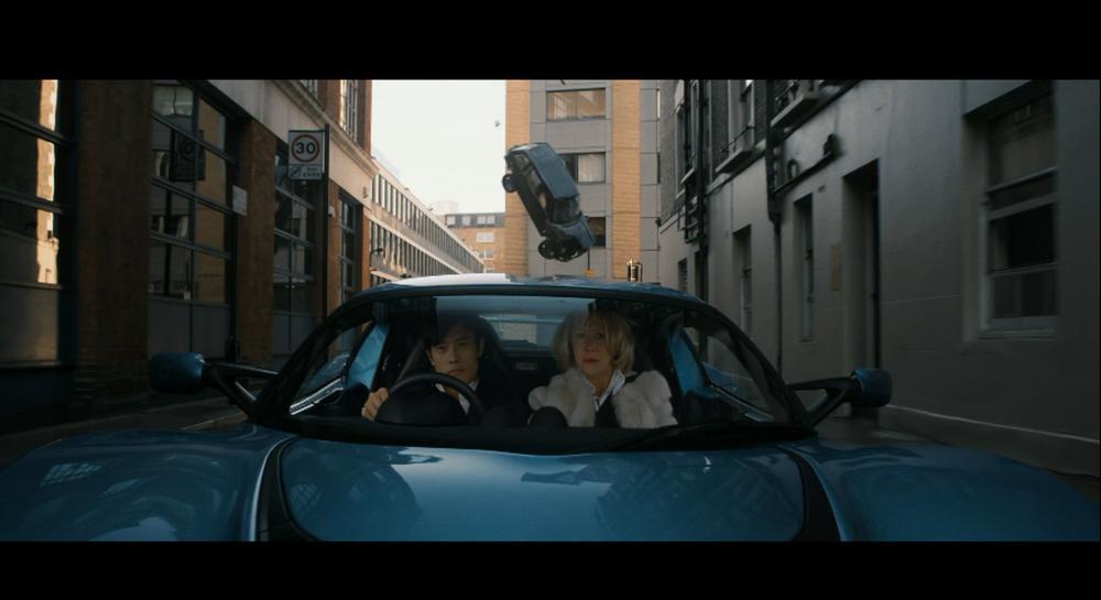 赤焰战场2.RED.2.2013.2160p.BluRay.x265.10bit.SDR.DTS-HD.MA.TrueHD.7.1.mkv_20220305_110.jpg