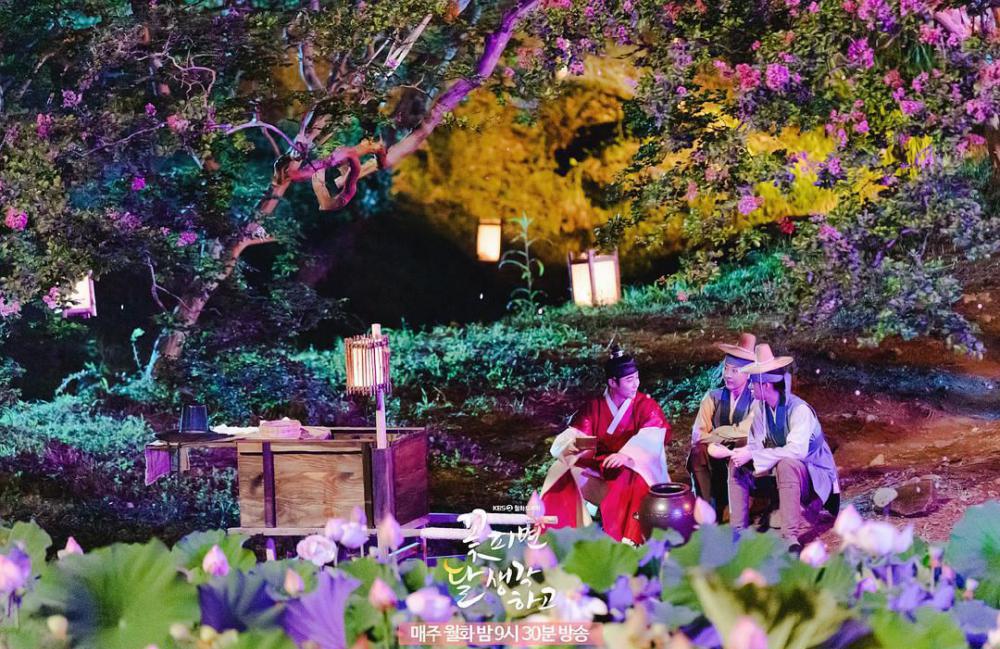 花开时想月 (2021)（16集全）韩语中字.高清-18.7GB.jpg