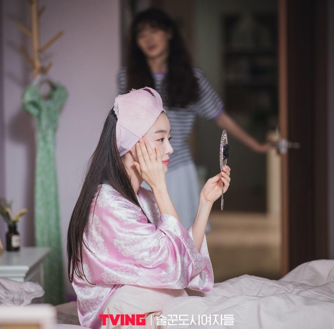 酒鬼都市女人们 (2021)（12集全）韩语中字.高清.豆瓣9.0分-14.2GB-6.jpg