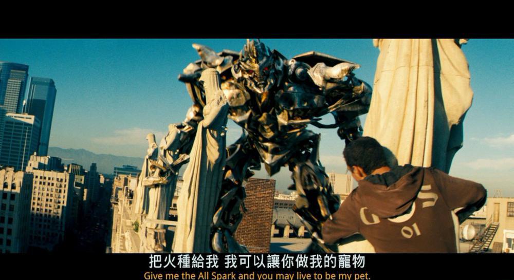 变形金刚1.Transformers.I.2007.Blu-ray.1080p.AVC.TrueHD5.1-CMCT.mkv_20220421_174948.569.jpg