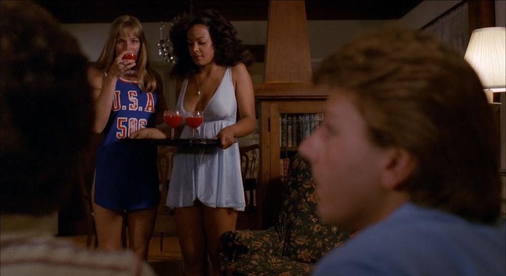 电钻狂魔 The Slumber Party Massacre 1982 国英双语中字.mkv_snapshot_00.46.56.962_[2022..jpg