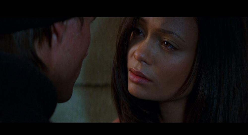 碟中谍2：职业特工队2.Mission.Impossible.II.2000.2160p.BluRay.x265.10bit.SDR.TrueHD.5.1.jpg