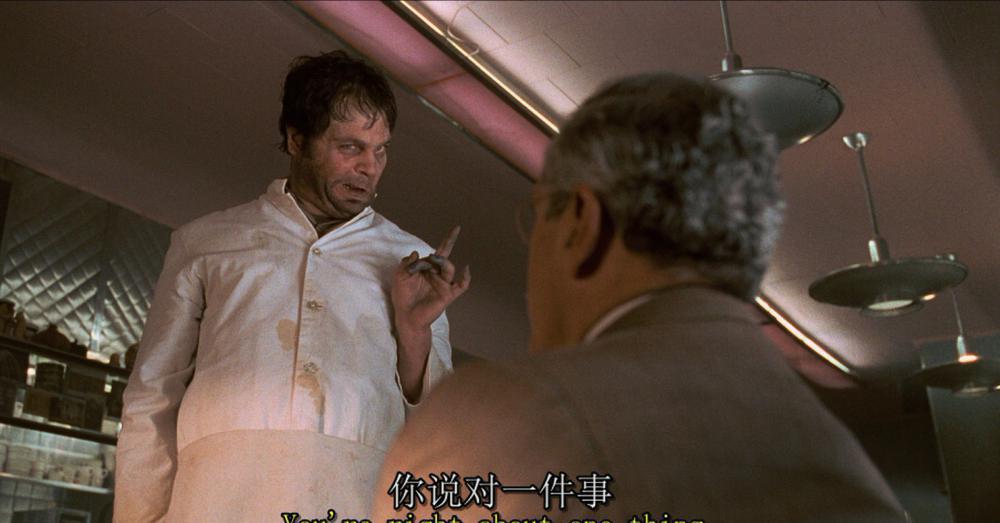 黑衣人1.Men.in.Black.1997.2160p.BluRay.x265.10bit.SDR.DTS-HD.MA.TrueHD.7.1.Atmos-SWTYB.jpg