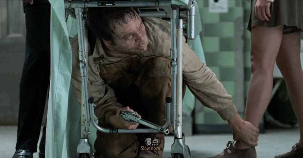 黑衣人1.Men.in.Black.1997.2160p.BluRay.x265.10bit.SDR.DTS-HD.MA.TrueHD.7.1.Atmos-SWTYB.jpg
