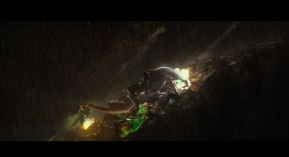 星际传奇3.Riddick.2013.2in1.Blu-ray.1080p.AVC.DTS-MA.5.1-DIY.mkv_20220604_224159.630.jpg