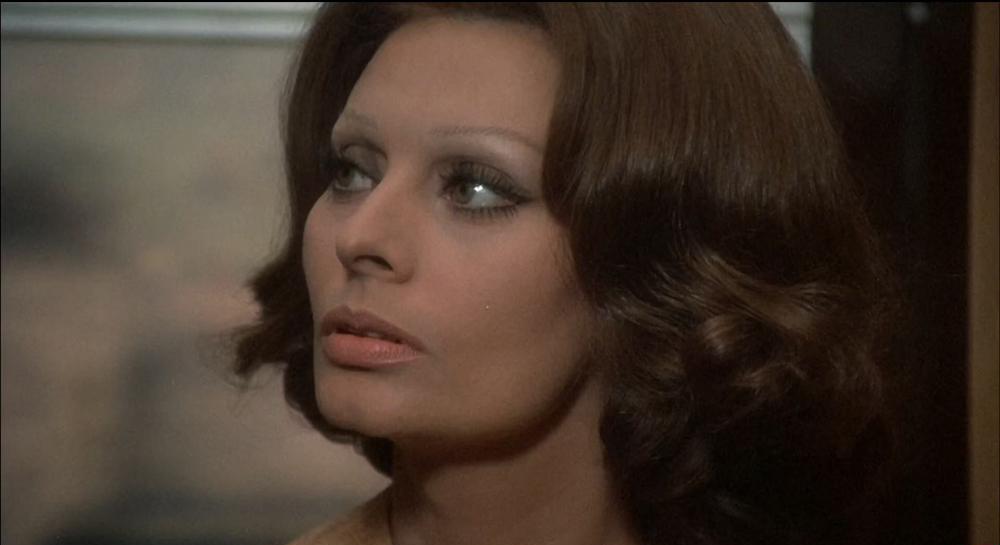 【英.德.意】卡桑德拉大桥.1976.1080p.BluRay.x.265 .mkv_20220717_111618.587.jpg