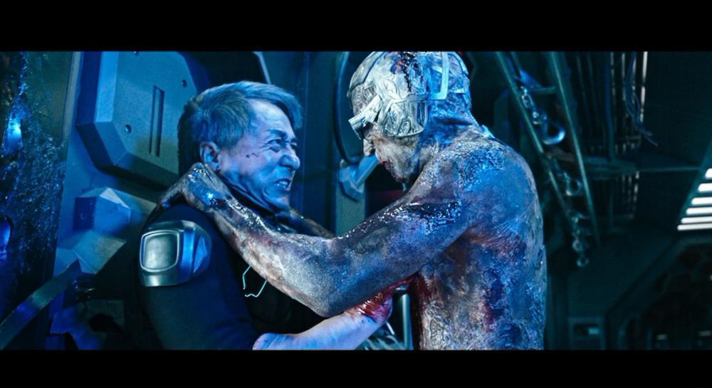 机器之血.Bleeding.Steel.2017.GER.1080p.Blu-ray.AVC.DTS-HD.MA.5.1-DIY.mkv_20220723_2223.jpg